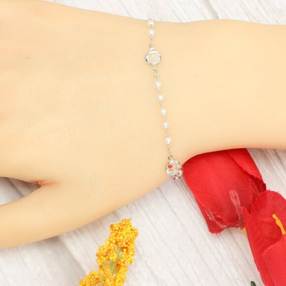 "Trendy Handmade Bracelet – A Thoughtful Gift for Girls & Women | UNVRC1329 - Picture 9 of 10